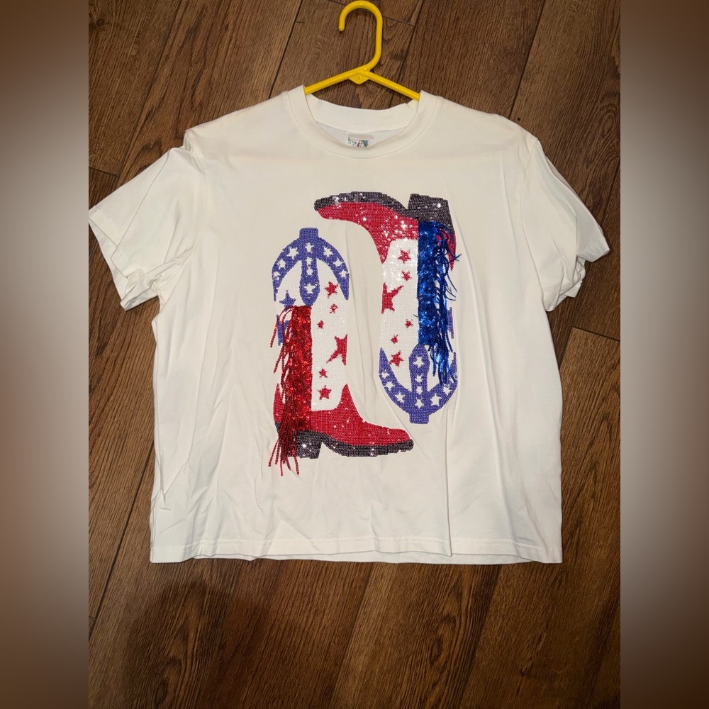 Queen of Sparkles Boot Tee size XS